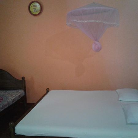 Bluesky Guest House Dambulla Exteriör bild
